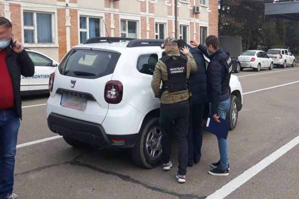 Căutat de autorităţile din Franța, depistat la frontiera de est