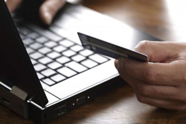 Cumpărăturile online pot fi benefice, dar atenție la fraude!