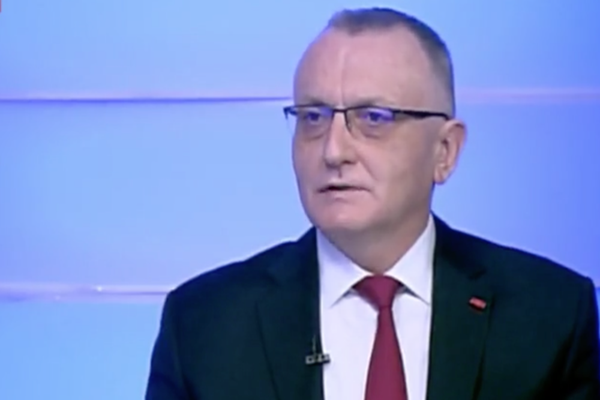 Sorin Cîmpeanu: „Am transmis către toate şcolile solicitarea de a se păstra regula programului decalat”