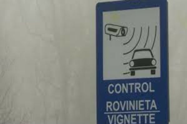 Vești pentru toți soferii! Rovinieta se va plăti pe kilometru