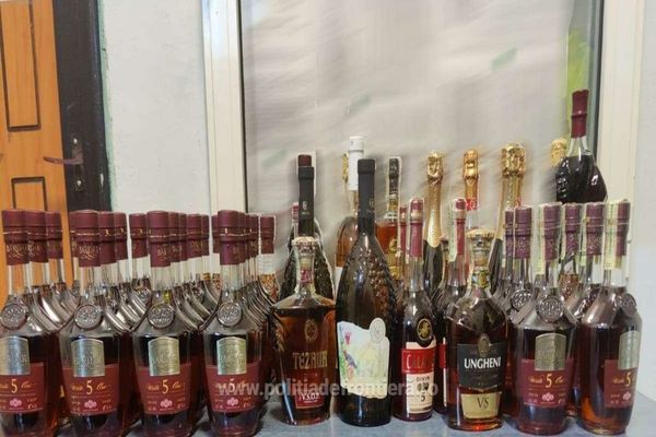30 de litri de alcool de contrabandă, descoperiți la un control în trafic