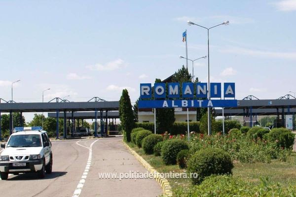 Ca să scape de arest a încercat să treacă vama într-un camion
