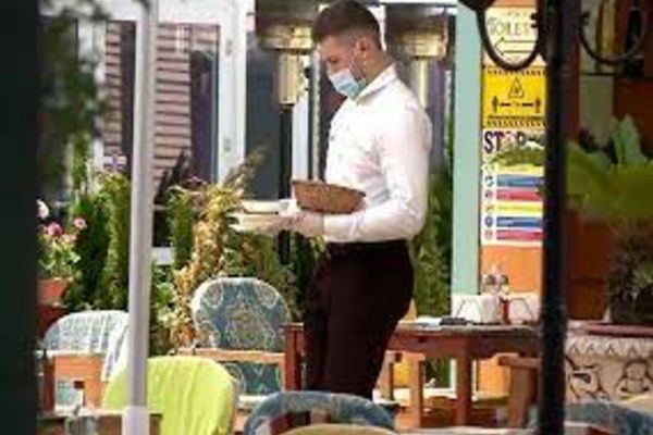 Stimulente de 250 de lei pentru angajarea elevilor și studenților pe perioada vacanței