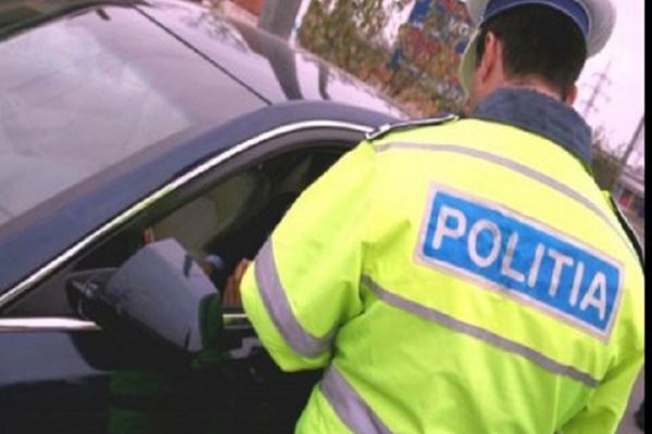 Depistat la volanul unei mașini neînmatriculate