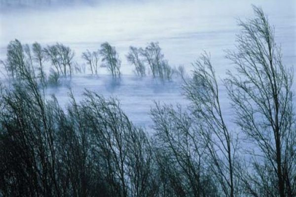 Atenţionare de călătorie pentru români: Coduri galben şi portocaliu în Spania