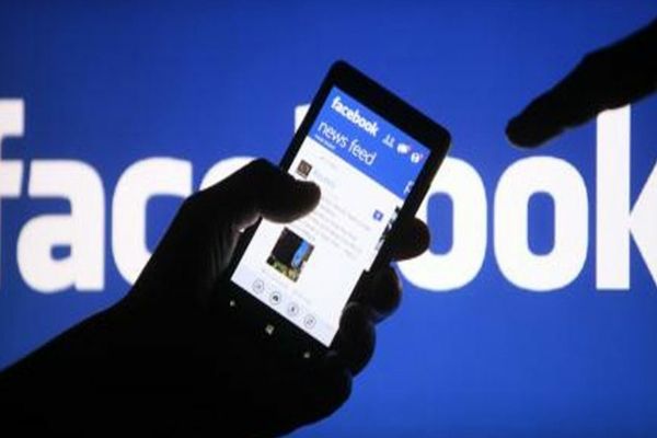 Schimbare MAJORĂ la FACEBOOK! La ce opțiune va renunța rețeaua de socializare