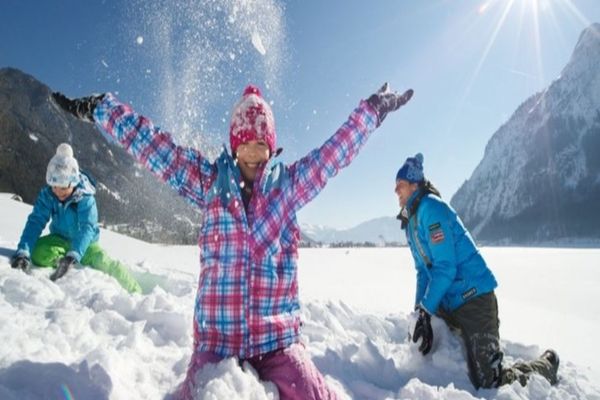 29 noiembrie, zi liberă cu recuperare! Minivacanță de 5 zile