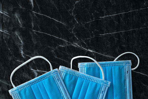 Alertă InfoCons: 274 tipuri de măști de protecție sunt NECONFORME, dintre care 38.32% sunt contrafăcute