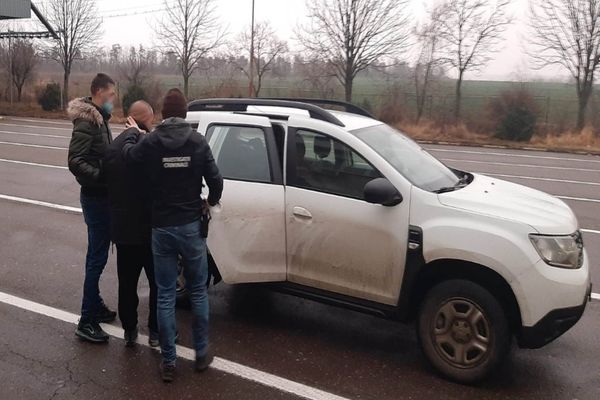 Infractor violent, reţinut la controlul de frontieră