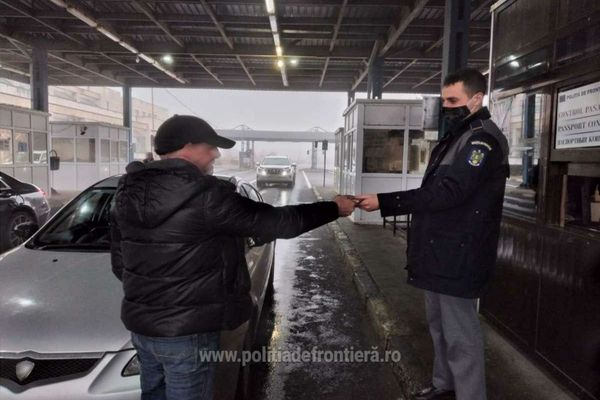Permis fals procurat cu 200 de euro, descoperit la controlul de frontieră 