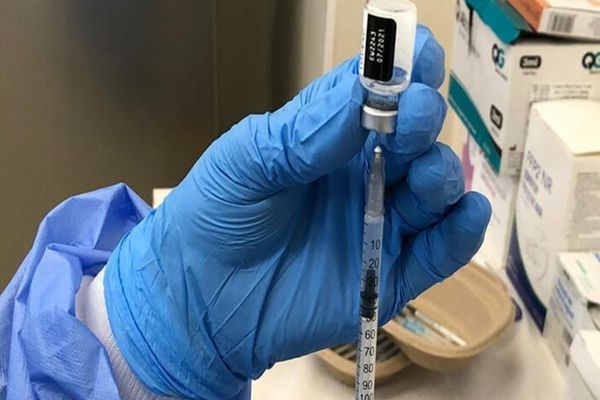 ANUNȚUL momentului! 3 doze de VACCIN pot combate noua variantă Omicron. Ce spun specialiștii