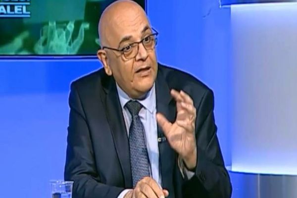 Raed Arafat: „Omicron va înlocui varianta Delta și va deveni predominantă. Oamenii trebuie să înțeleagă că situația este dificilă”