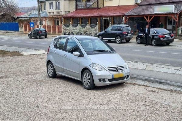 Autoturism radiat din circulație descoperit în trafic