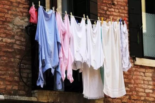 Marțea Albă. Se spală sau nu în a treia zi de Paşte? Ce spun preoţii