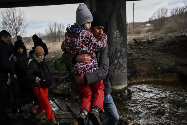 Evacuarea locuitorilor din Mariupol, blocată de bombardamentele forțelor ruse