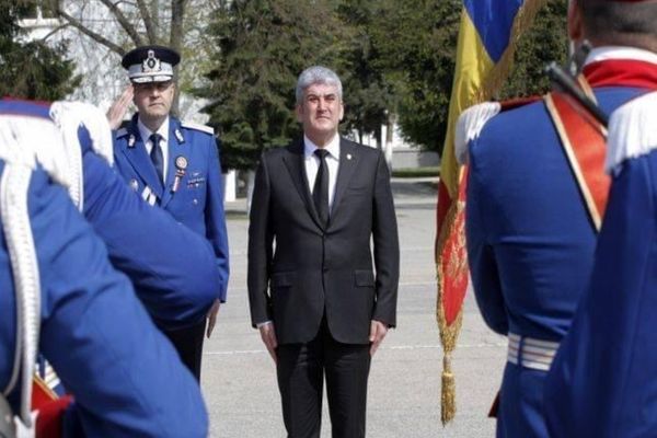 Gabriel Oprea, mesaj de Ziua Jandarmeriei Române: "La mulți ani, dragi jandarmi!"