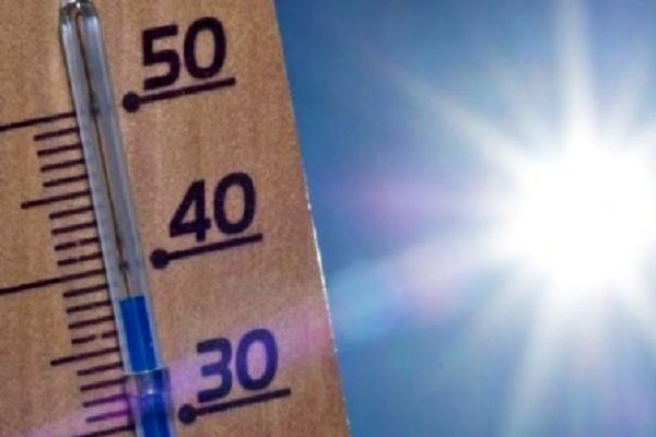 Meteorologii anunţă trei zile cu temperaturi care pot ajunge la 37 - 38 de grade Celsius