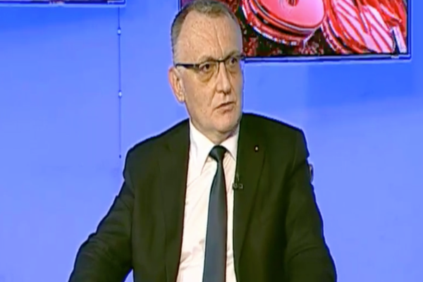 Camera Deputaților dezbate luni moțiunea simplă împotriva ministrului Educației