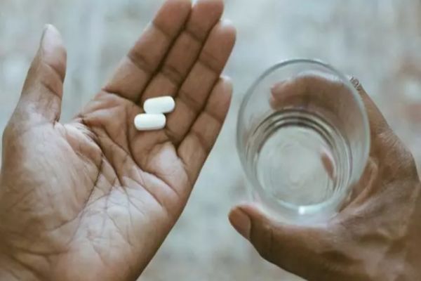 SPITALUL GROAZEI: pacienții lăsați să zacă în agonie din cauza lipsei de MEDICAMENTE uzuale! Unde se întâmplă asta