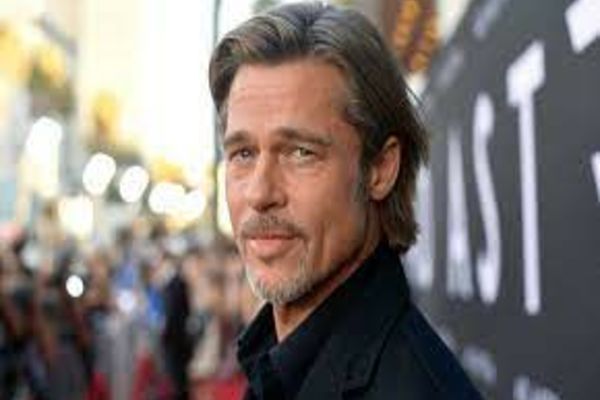 Brad Pitt și-a pus singur diagnostic. Statul ar suferi de o boală rară ce ar putea avea legătură cu consumul de alcool