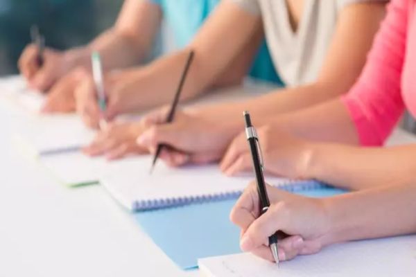 86,10% dintre candidaţii înscrişi la titularizare s-au prezentat la proba scrisă. DATELE publicate de Ministerul Educaţiei