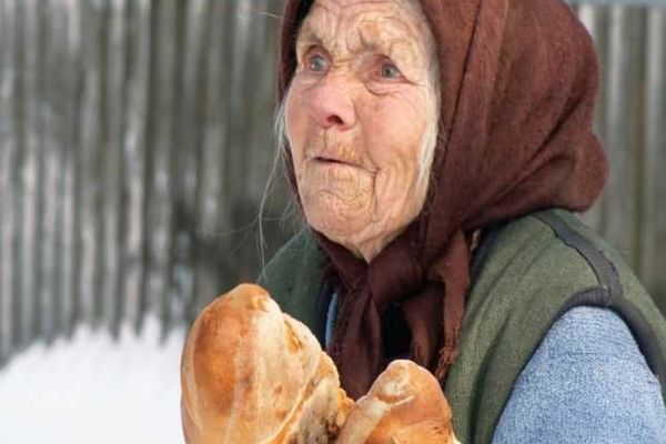 VIDEO | Viața în satele sărace ale României. Cum trăiesc oamenii uitați de lume