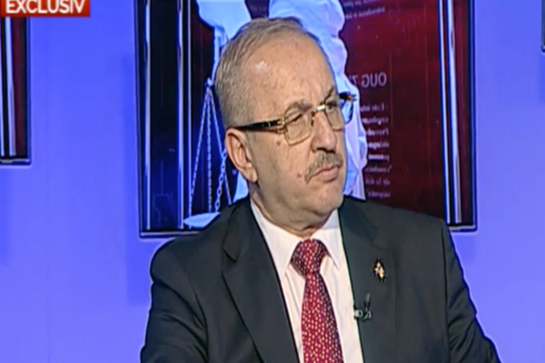 Vasile Dîncu: Pensiile militare NU SUNT ÎN PERICOL. Nu vor scădea