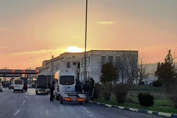 Conducea un ansamblu rutier, deşi nu avea permis de conducere valabil pentru aceasta   