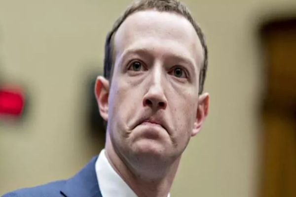 Suma astronomică pe care a pierdut-o, într-un singur an, Mark Zuckerberg. A căzut pe locul 20 în topul miliardarilor lumii