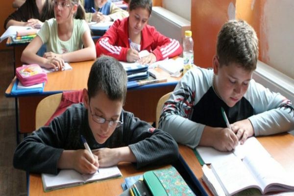 Astăzi, 31 octombrie, elevii revin la școală. Începe al doilea modul, care durează până pe 22 decembrie