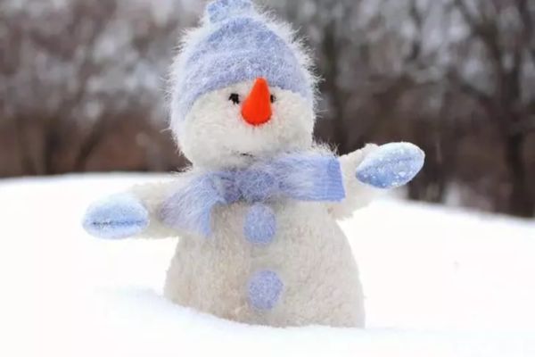 Prognoza meteo de Crăciun. Răcire accentuată în România - precipitațiile se transformă în NINSORI