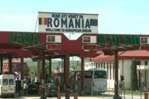 La volan, deşi avea dreptul de a conduce suspendat