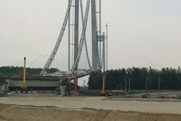 Caracatița din spatele podului de la Brăila. Cine este implicat? Dezvăluiri explozive la Culisele Statului Paralel