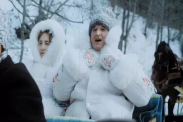 Cum înghețau românii în apartamente pe vremea lui Ceaușescu: 7 ore cu căldură, 17 ore fără