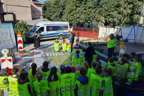 Angajații din Educație ies din nou în stradă! Președintele FSLI: "Pur și simplu le-a ajuns cuțitul la os"