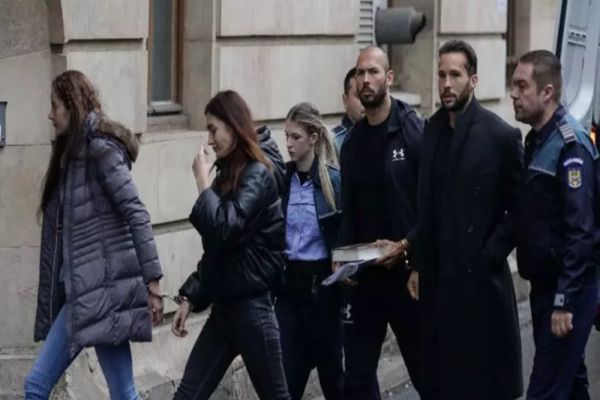 Frații Tate au program de vizită: sunt așteptați noi diplomați - Milionarii au nevoie de haine și de bani în arest