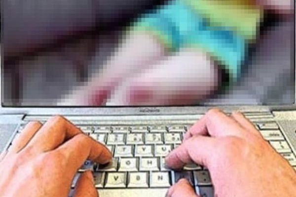 Reținut pentru viol și pornografie infantilă. Victima avea 12 ani!