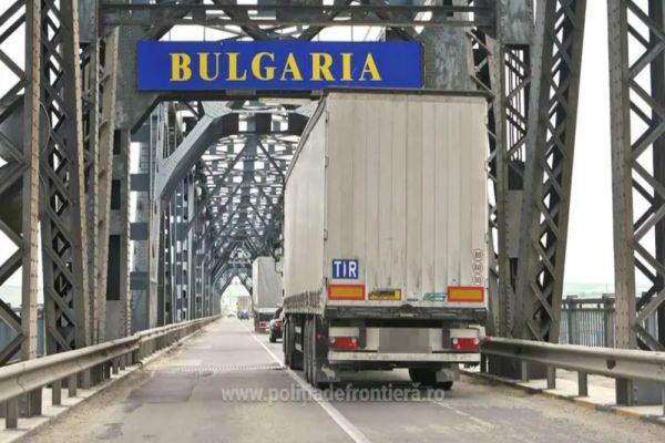 Avertizare MAE pentru românii care călătoresc în Bulgaria: cod portocaliu și galben de ninsoare, pe tot teritoriul