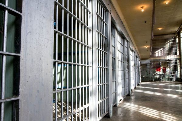 Un condamnat indecis. A cerut reducerea pedepsei, dar s-a răzgândit. Are de executat 12 ani de închisoare