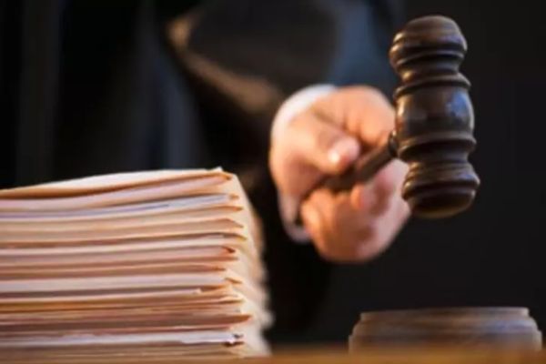 Șeful de la Reiser, care primea șpaga în frigider, află pe 1 Februarie dacă scapă de arestul preventiv