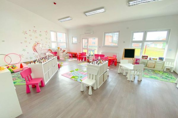 Legile Educației. Educatoarele din grădinițe vor avea nevoie de studii superioare