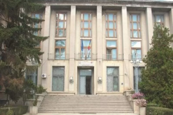 Noul șef IPJ, o „lovitură” în plex dată polițiștilor vasluieni! Fostul șef a ieșit la pensie la 4 zile după ce a fost „sărit” din funcție