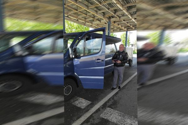Vasluian depistat la volanul unui ansamblu rutier, fără drept