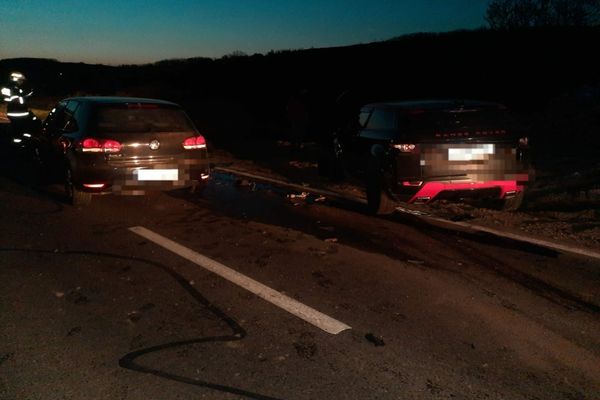 Accident rutier la Pușcași. Trei mașini implicate și șase persoane 