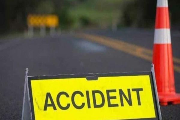 Un accident rutier l-a dat de gol pe un tânăr din Iași că tracta o remorcă neînmatriculată