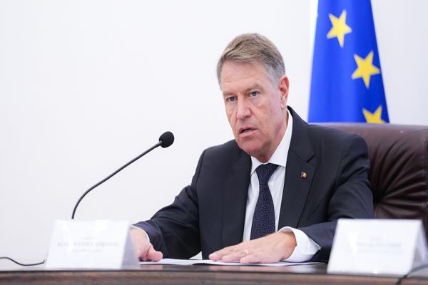 Președintele Iohannis i-a chemat la Cotroceni pe liderii Coaliției pentru discuții despre revendicările profesorilor - SURSE