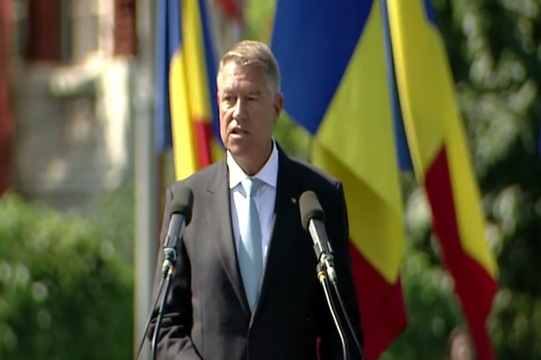 Iohannis: Alocarea a 2,5% din PIB pentru Apărare va permite derularea de proiecte majore de înzestrare a Forţelor Aeriene