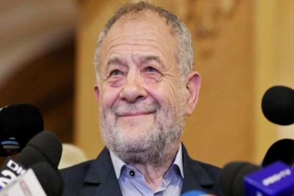 Consilierii lui Dumitru Buzatu primesc în continuare salarii deși au rămas fără funcții după arestarea baronului de Vaslui