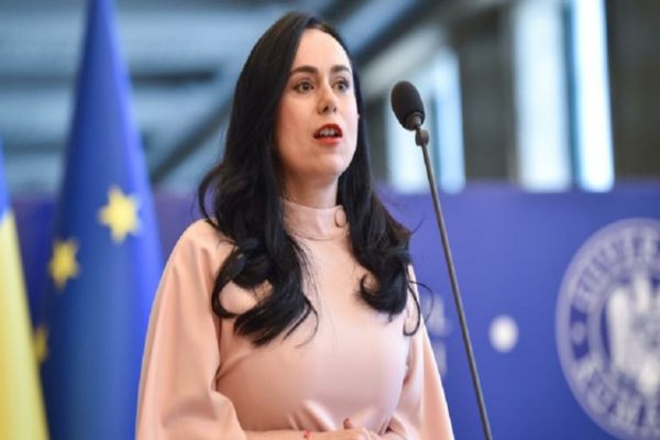 Majorarea PENSIILOR. Simona Bucura Oprescu, la Culisele Statului Paralel: „Facem legea ca o formă de respect pentru România”