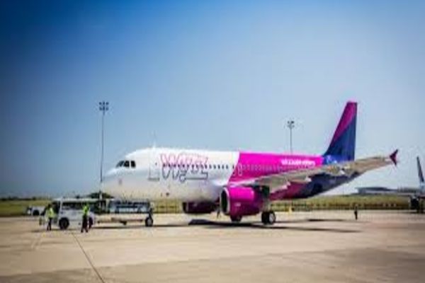 MAI MULȚI PASAGERI AU PRIMIT E-MAILURI ERONATE DE LA WIZZ AIR. COMPANIA A TRANSMIS UN MESAJ DE AVERTIZARE